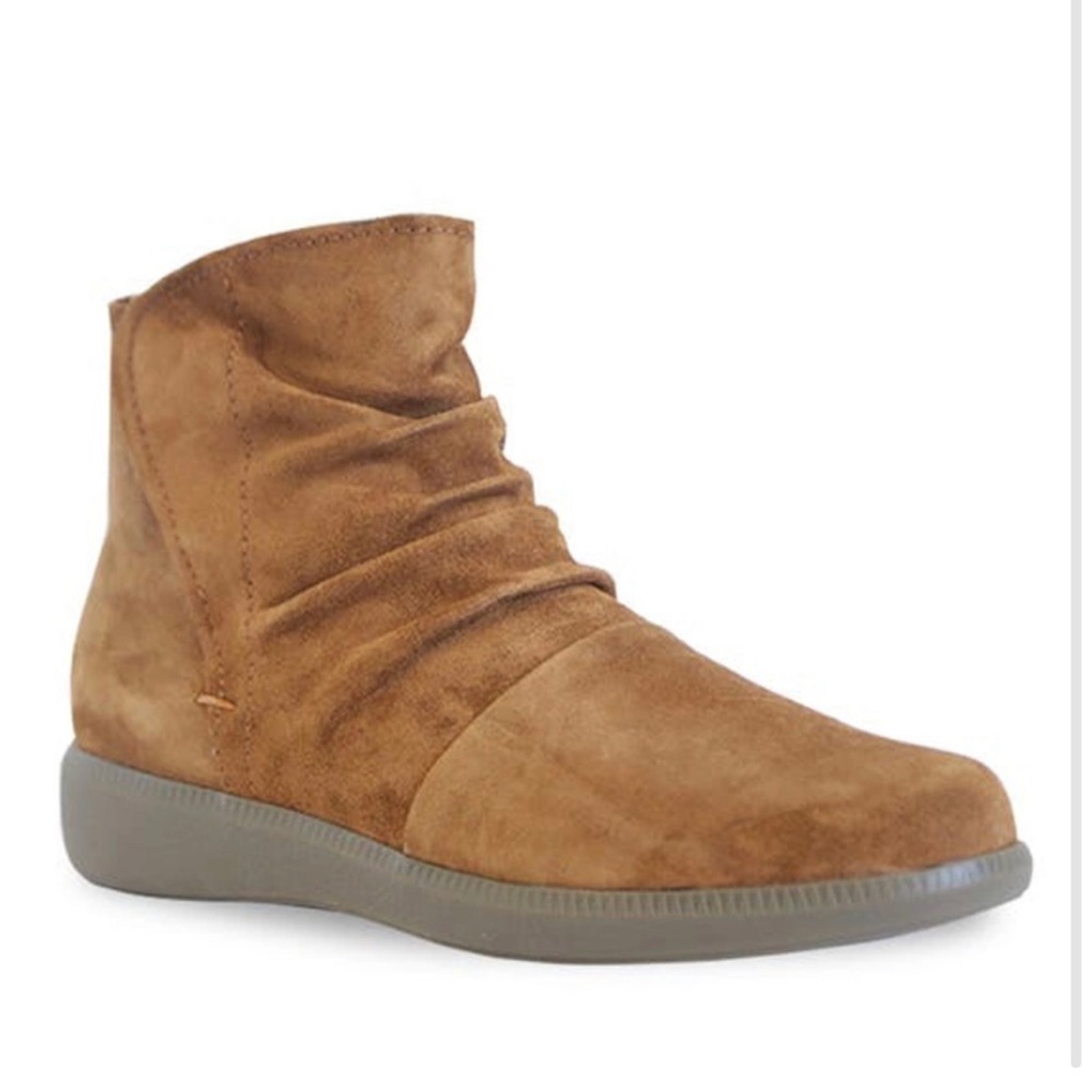 MUNRO SCOUT WATER RESISTANT BOOTIE TOBACCO SUEDE SIZE 8.5 MEDIUM NEW